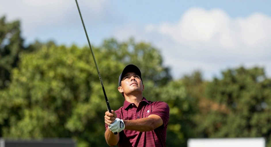 Một cò bình xịt muỗi, ba tuần cứu green: khi mặt cỏ golf trả giá cho thói quen của người chơi