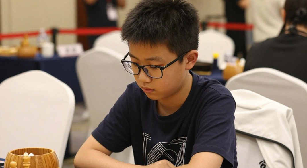 Nước 5.e5! của Erigaisi và cái bẫy dành cho kỳ thủ phong trào