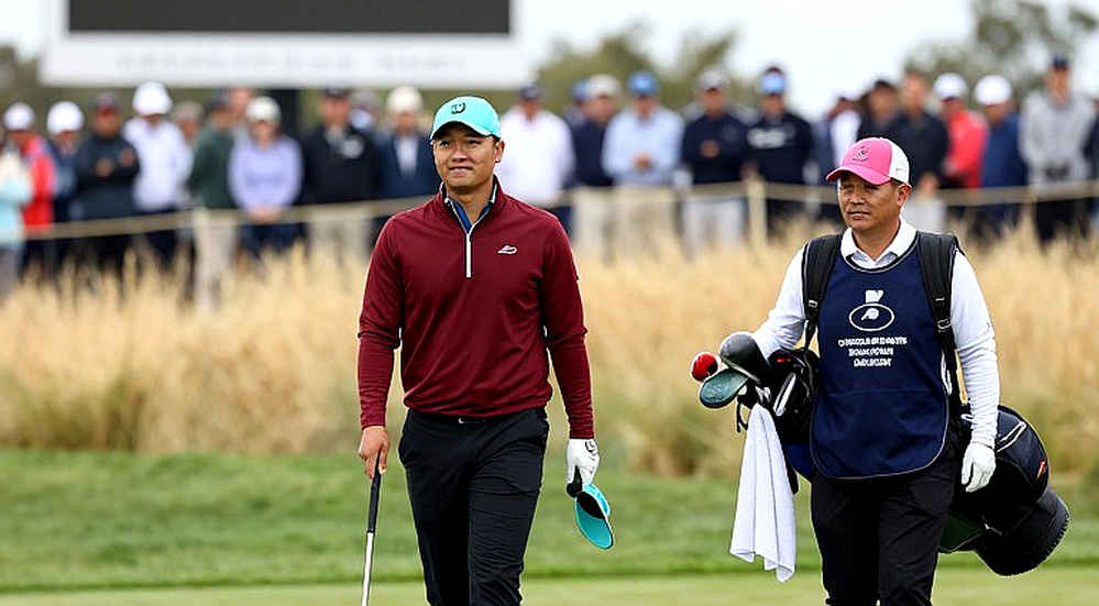 Smart Ball Sleeve: Chiếc bóng nhỏ của Martin Chuck và hành trình giữ kết nối cơ thể trong golf