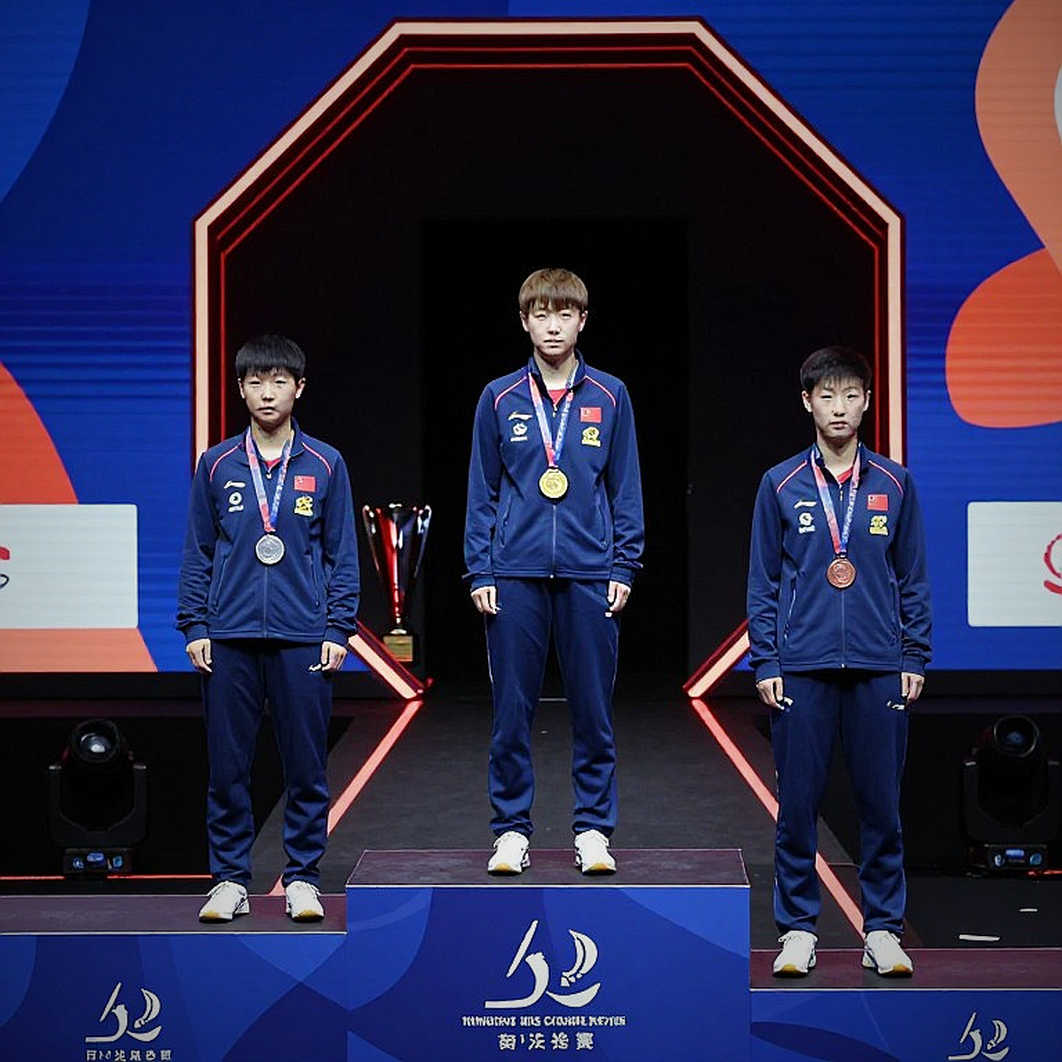 Worthing TTC mở giải Junior Team 1 Star: khi câu lạc bộ tự lấp khoảng trống ở đáy kim tự tháp bóng bàn Anh